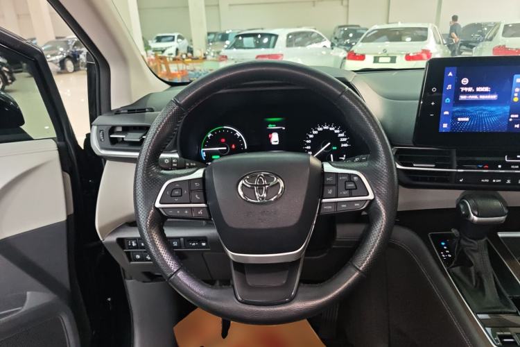 Used Toyota Granvia 2023 2.5L Hybrid Prestige PLUS Edition
