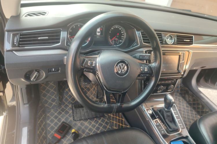 Used Volkswagen Passat 2016 330TSI DSG Prestige Edition
