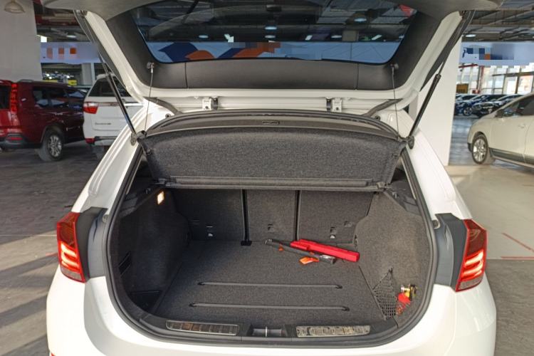 Used BMW X1 2015 sDrive18i Leading Edition
