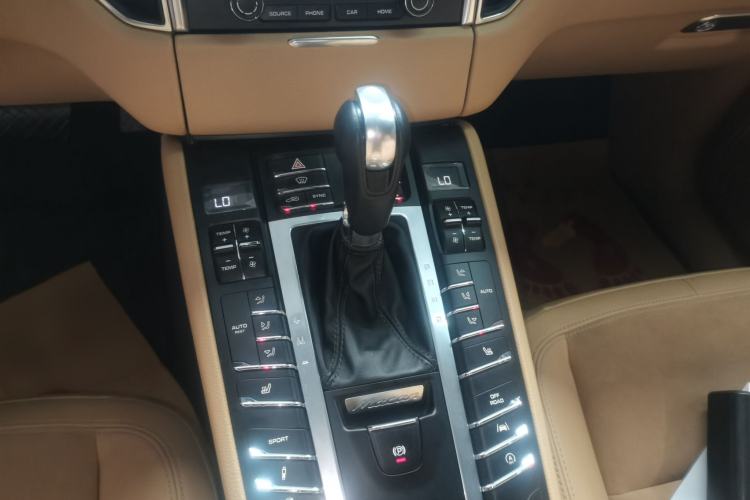 Used Porsche Macan 2017 Macan 2.0T
