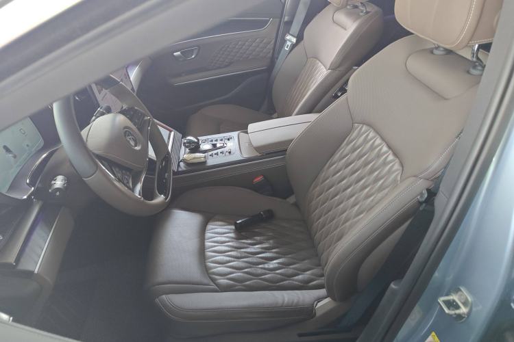 Used BYD Han 2023 DM-i Champion Edition 121KM Prestige Model
