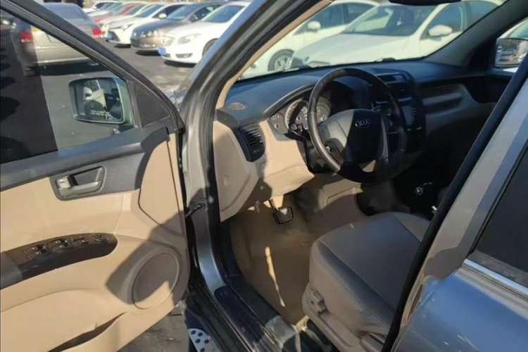 Used Kia Sportage 2013 2.0L Automatic Two-Wheel Drive GL Trim
