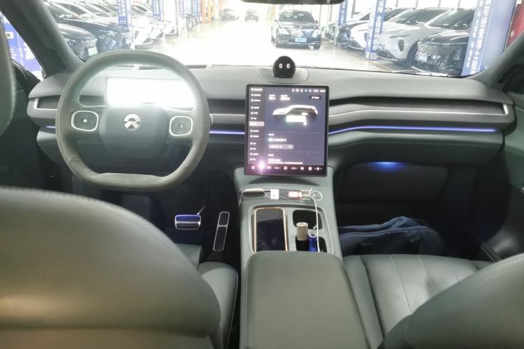 Used Nio ES8 2023 100kWh Signature Edition
