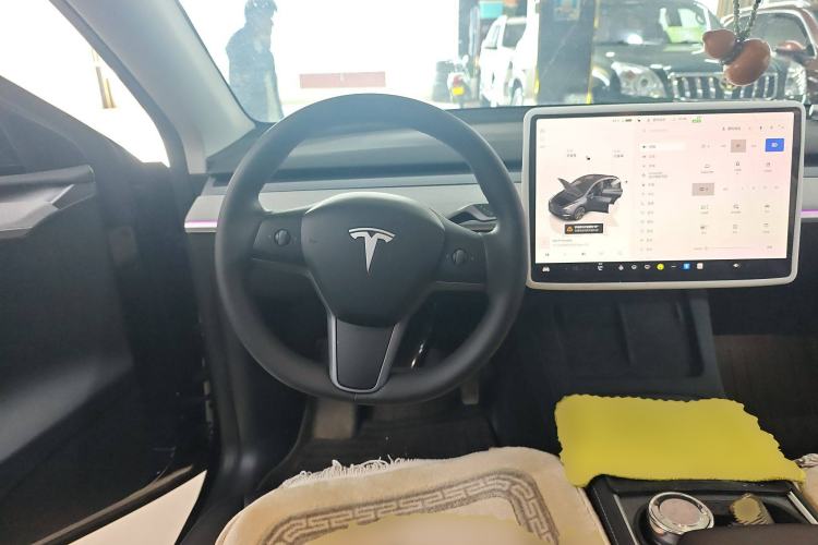 Used Tesla Model Y 2024 Rear-Wheel-Drive Version
