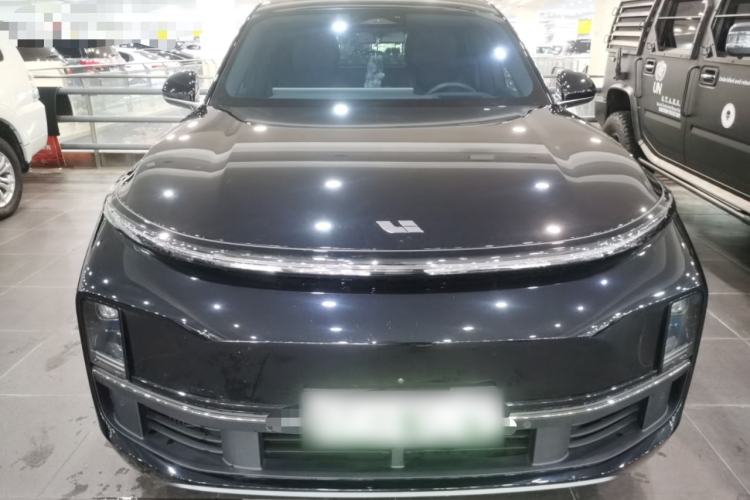Used Li Auto L8 2023 Air model
