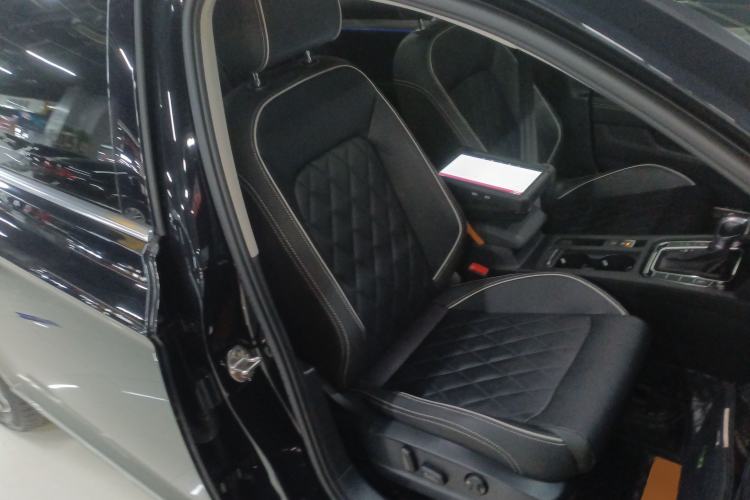 Used Volkswagen Magotan GTE Plug-in Hybrid 2022 GTE Luxury Model
