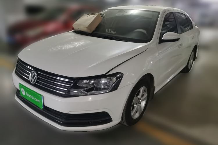 Used Volkswagen Lavida 2015 1.6L Manual Fashion Edition
