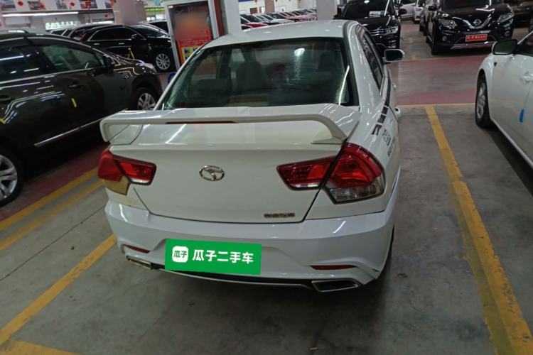 Used Soueast V3 Lingyue 2015 1.5L AMT Happiness Edition