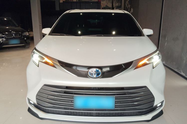 Used Toyota Sienna 2021 2.5L Hybrid Ultimate Edition
