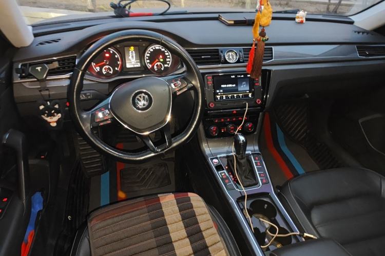 Used Volkswagen Passat 2017 330TSI DSG Luxury Edition
