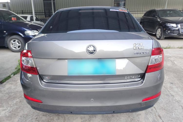 Used Skoda Octavia 2015 1.4TSI DSG Yijun Edition
