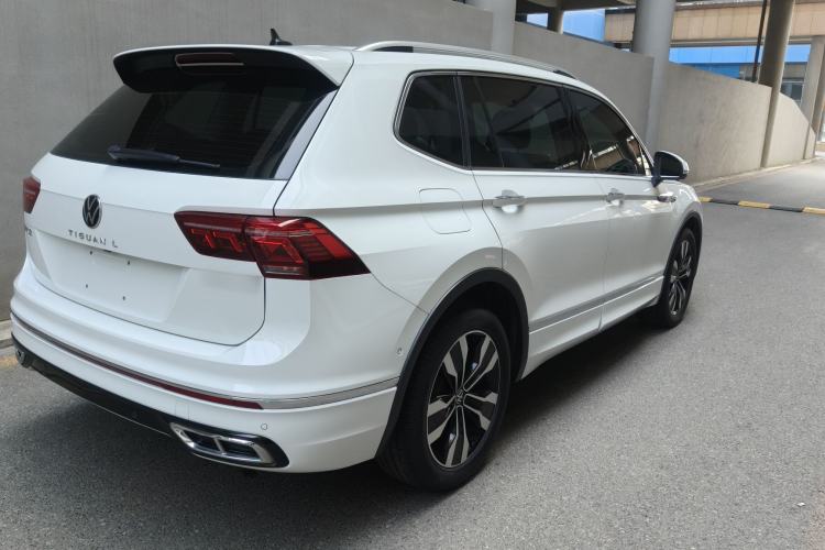 Used Volkswagen Tiguan L 2023 330TSI Automatic Two-Wheel Drive R-Line Flagship Edition
