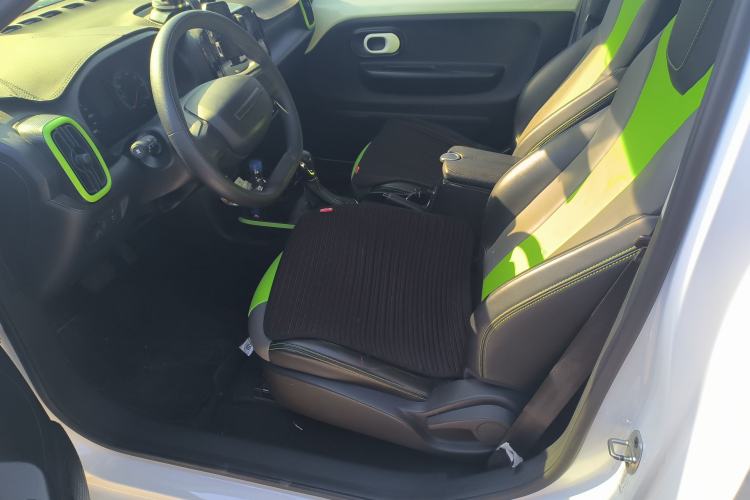 Used Roewe Clever 2021 302 km New Four-Seater Super-Efficient Version