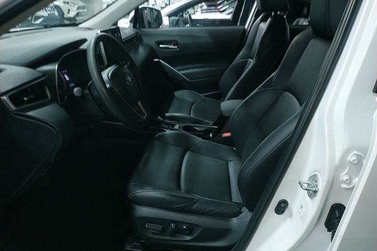 Used Toyota FRONTLANDER 2022 2.0L CVT Luxury PLUS Edition
