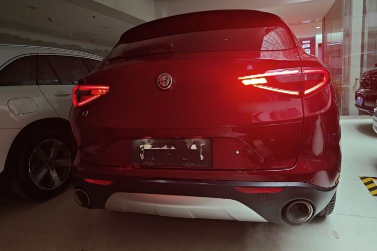 Used Alfa Romeo Stelvio 2017 2.0T 280HP Luxury Edition