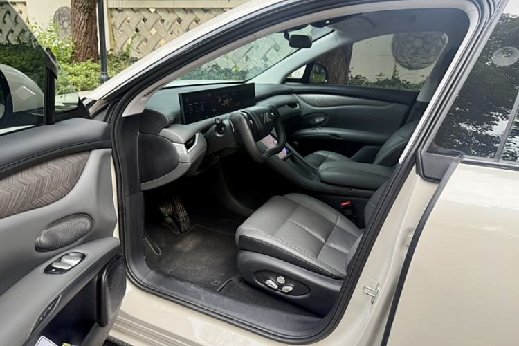 Used  LS6 2025 Lingli Intelligent Driving Theater Edition