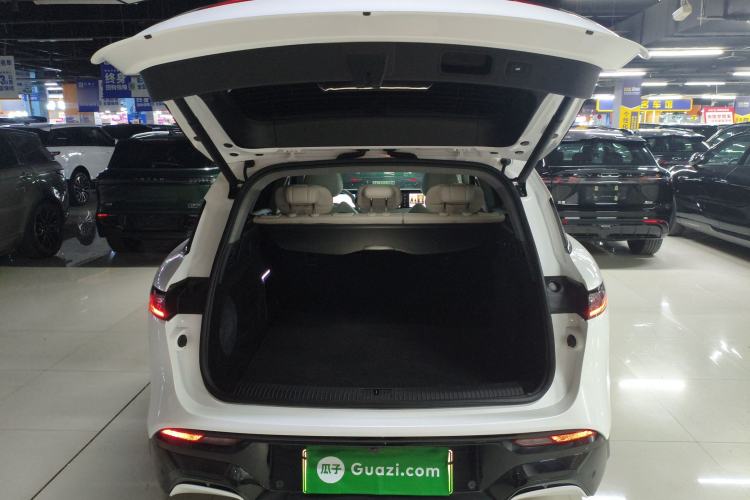 Used VOYAH FREE 2025 318 318 km Rear-Drive Touring Edition
