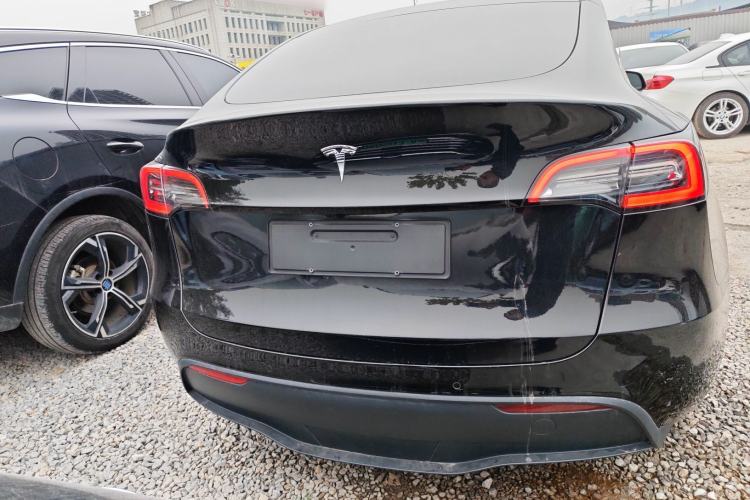 Used Tesla Model Y 2023 Rear-Wheel-Drive Version
