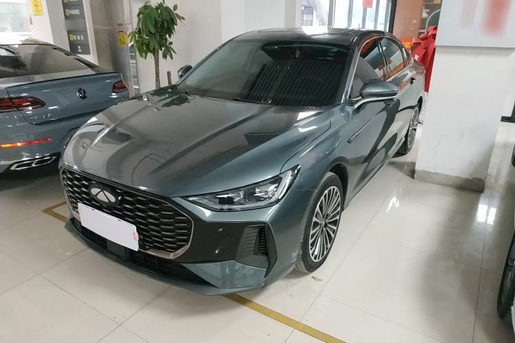 Used Chery Fengyun A8L 2025 1.5 TGDI 145 km Luxury Version