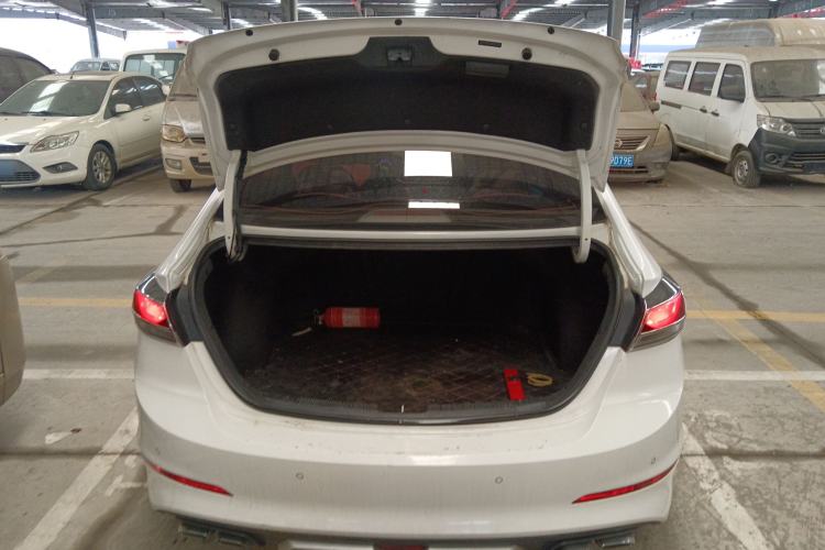 Used Hyundai Elantra (6th Generation / Lingdong) 2016 1.6L Automatic ZhiXuan – Elite Version
