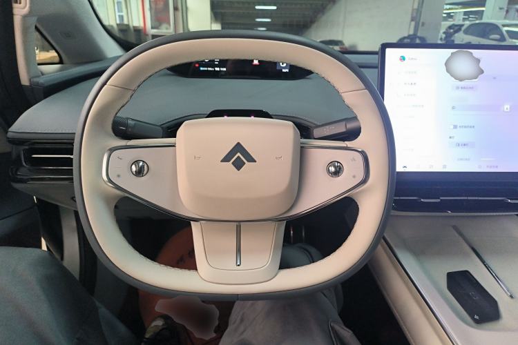 Used  GT 2023 560 Rear-Drive Seven-Wing Edition
