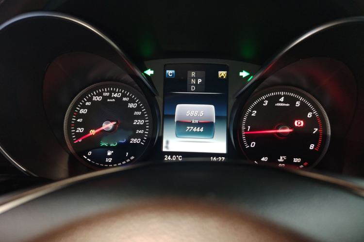 Used Mercedes-Benz GLC 2018 GLC 260 4MATIC Luxury Model
