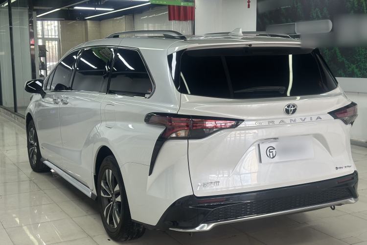 Used Toyota Granvia 2024 2.5L Hybrid Prestige PLUS Four-Wheel Drive Version
