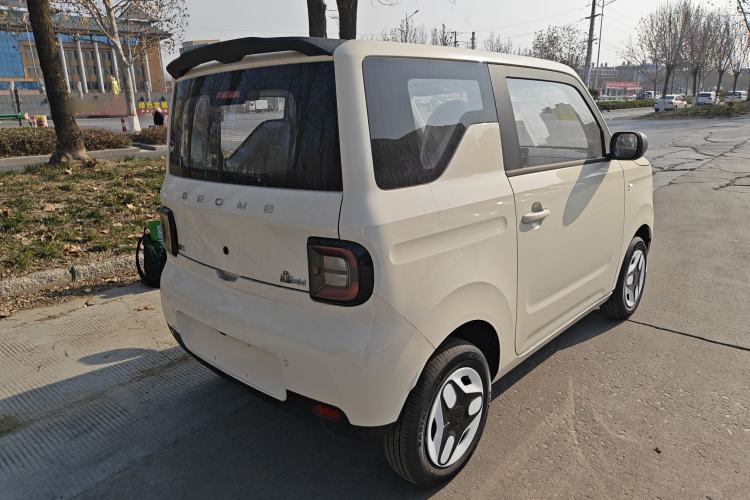 Used  Panda 2025 210 km – Yuanqi Bear
