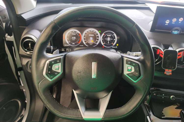 Used Wey VV7 2017 2.0T Flagship Edition
