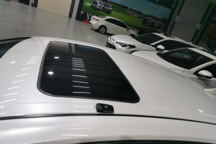 Used Toyota Camry 2021 2.0G Luxury Edition
