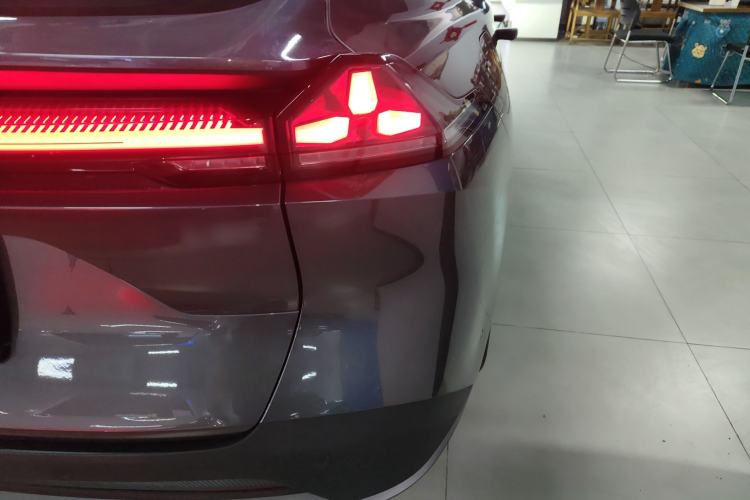 Used  L07 2024 230Max Qiankun Intelligent Driving ADS SE Range-Extended Version