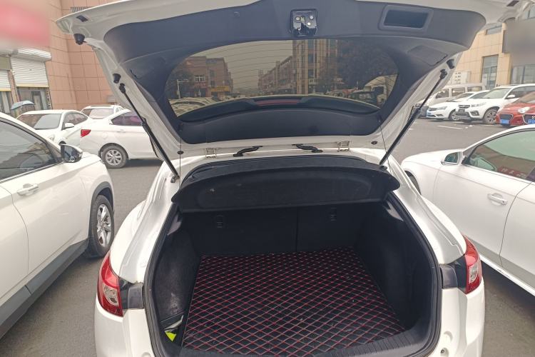 Used Mazda CX-4 2018 2.0L Automatic Two-Wheel Drive Blue Sky Premium Upgrade Version China VI Standard
