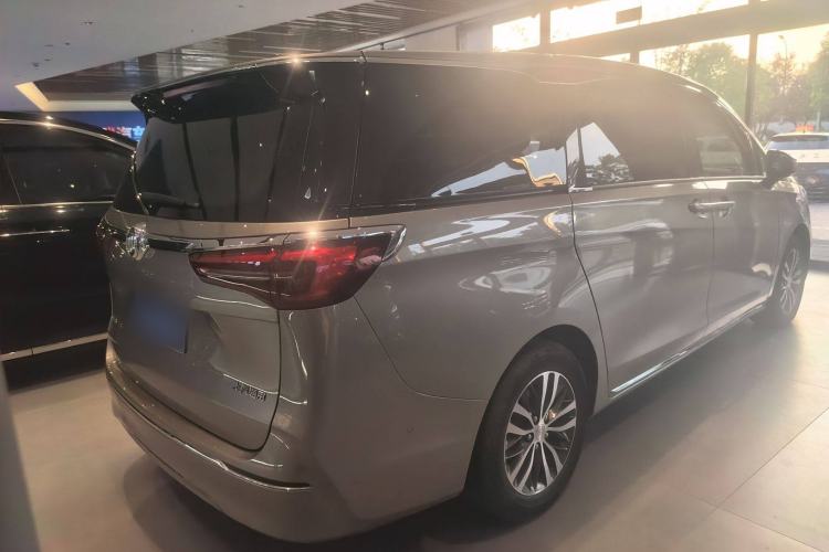 Used Buick GL8 2023 ES Lu Zun Deluxe Model
