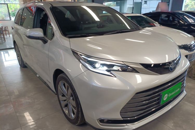 Used Toyota Sienna 2021 2.5L Hybrid Ultimate Edition
