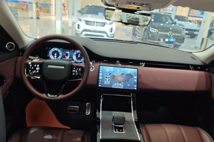 Used Land Rover Range Rover Evoque 2024 Aurora L 249 PS Prestige Light-Chasing Edition
