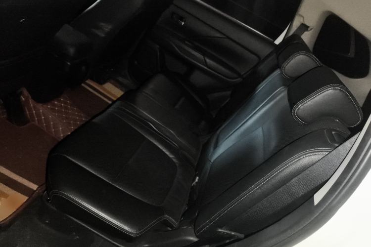 Used Mitsubishi Outlander 2016 2.4L 4x4 Elite Edition 5 Seats