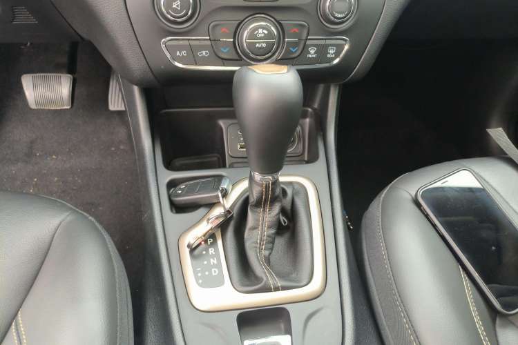 Used  Cherokee 2017 2.0L Superior Edition
