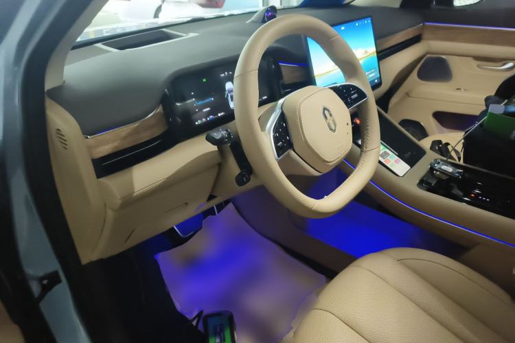 Used Hima AITO M7 2024 1.5T Intelligent Driving Rear-Drive Ultra Version 6 Seats