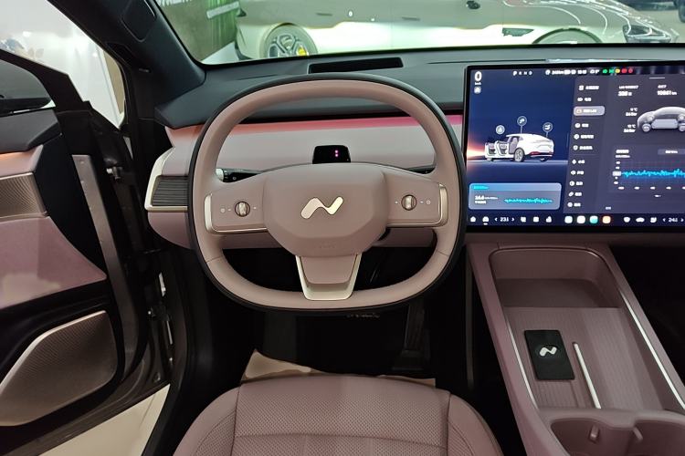 Used ONVO L60 2024 60 kWh Rear-Drive Version
