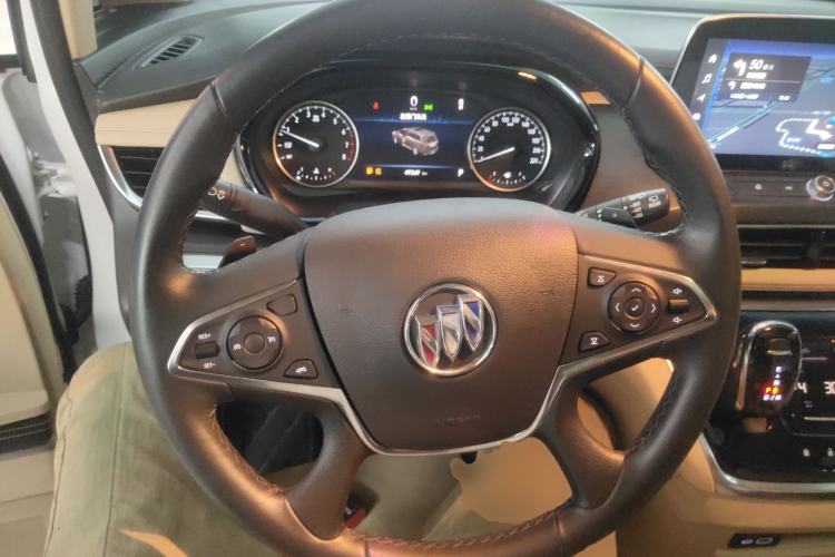 Used Buick GL8 2023 Facelifted Land Cruiser Executive Luxury Version
