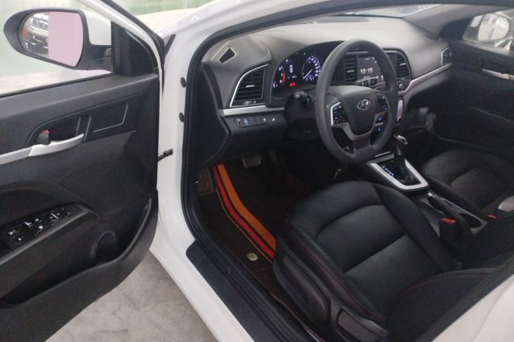 Used Hyundai Elantra 2016 1.6L Automatic ZhiXuan – Elite Version