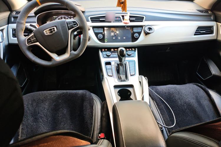 Used Geely Auto Emgrand X7 Sport 2018 Revised Version 1.8TD Automatic Two-Wheel Drive Smart Connectivity 4G-Enabled Edition
