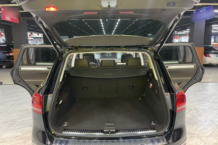 Used Volkswagen Touareg 2017 3.0 TSI Touareg Model
