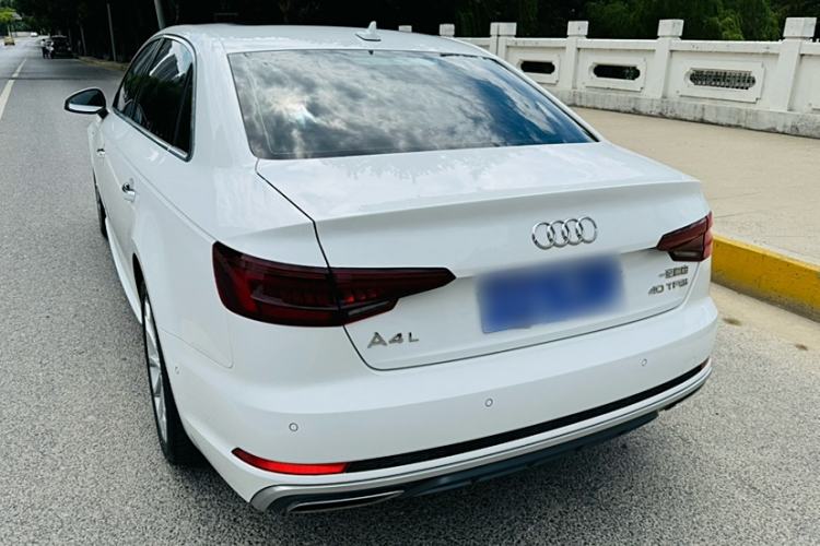 Used Audi A4L 2019 40 TFSI Fashion Edition China VI Emission Standard
