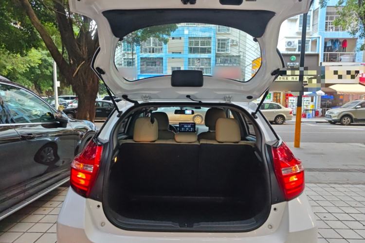 Used Toyota YARiS L 2020 1.5L CVT Leading Edition
