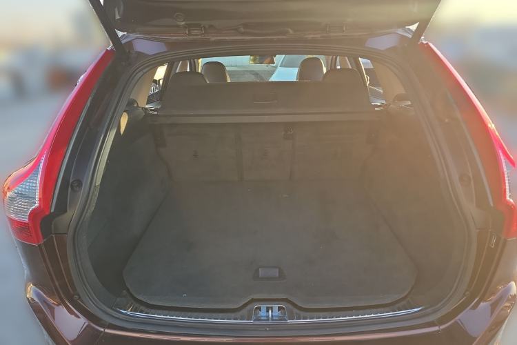 Used Volvo XC60 2015 T5 AWD Zhiyuan Edition
