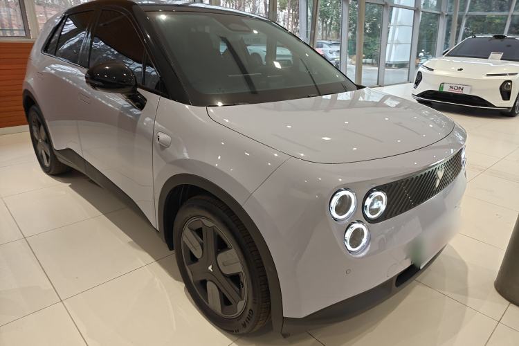 Used  firefly 2025 Illuminated Edition