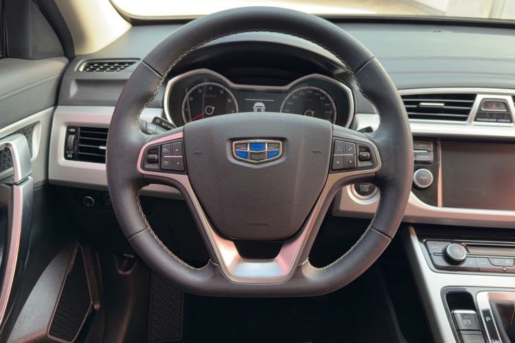 Used Geely Auto Emgrand X7 Sport 2016 1.8TD Automatic ZhiShang Model
