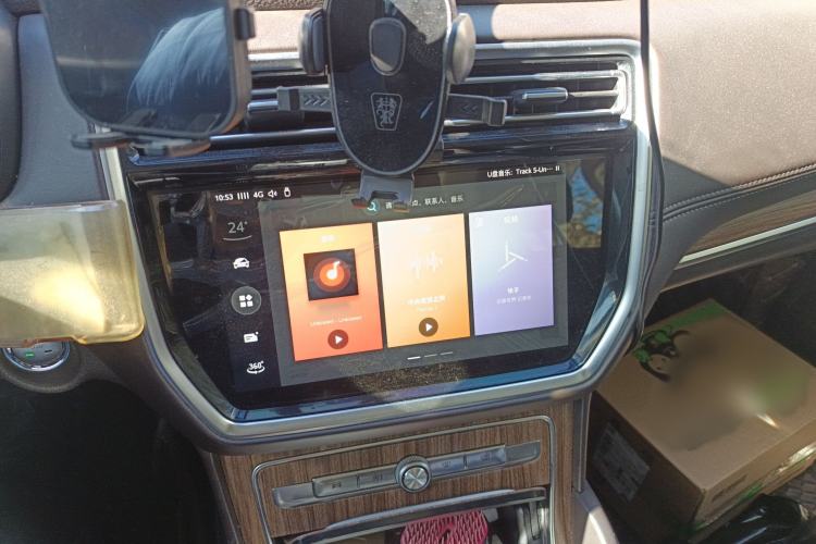 Used Roewe RX8 2018 30T Smart Connectivity Four-Wheel Drive Flagship Edition
