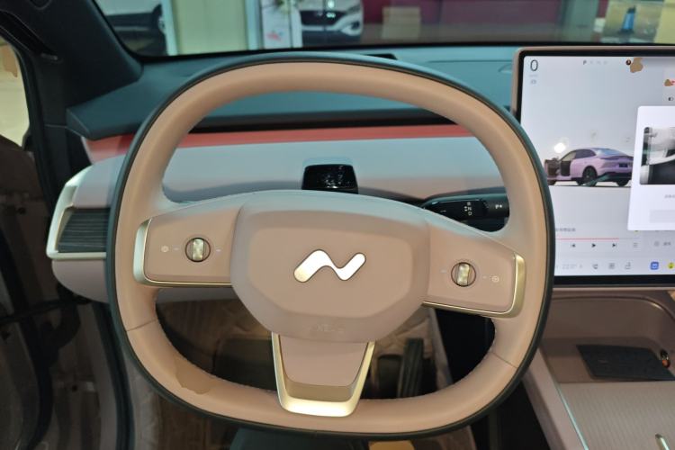 Used ONVO L60 2024 60 kWh Rear-Drive Version
